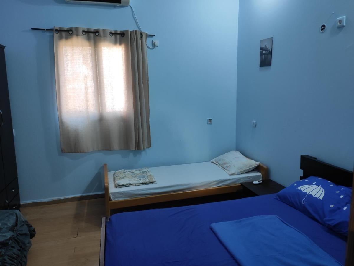 Grin-Motel Haifa Buitenkant foto