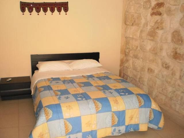 Grin-Motel Haifa Buitenkant foto